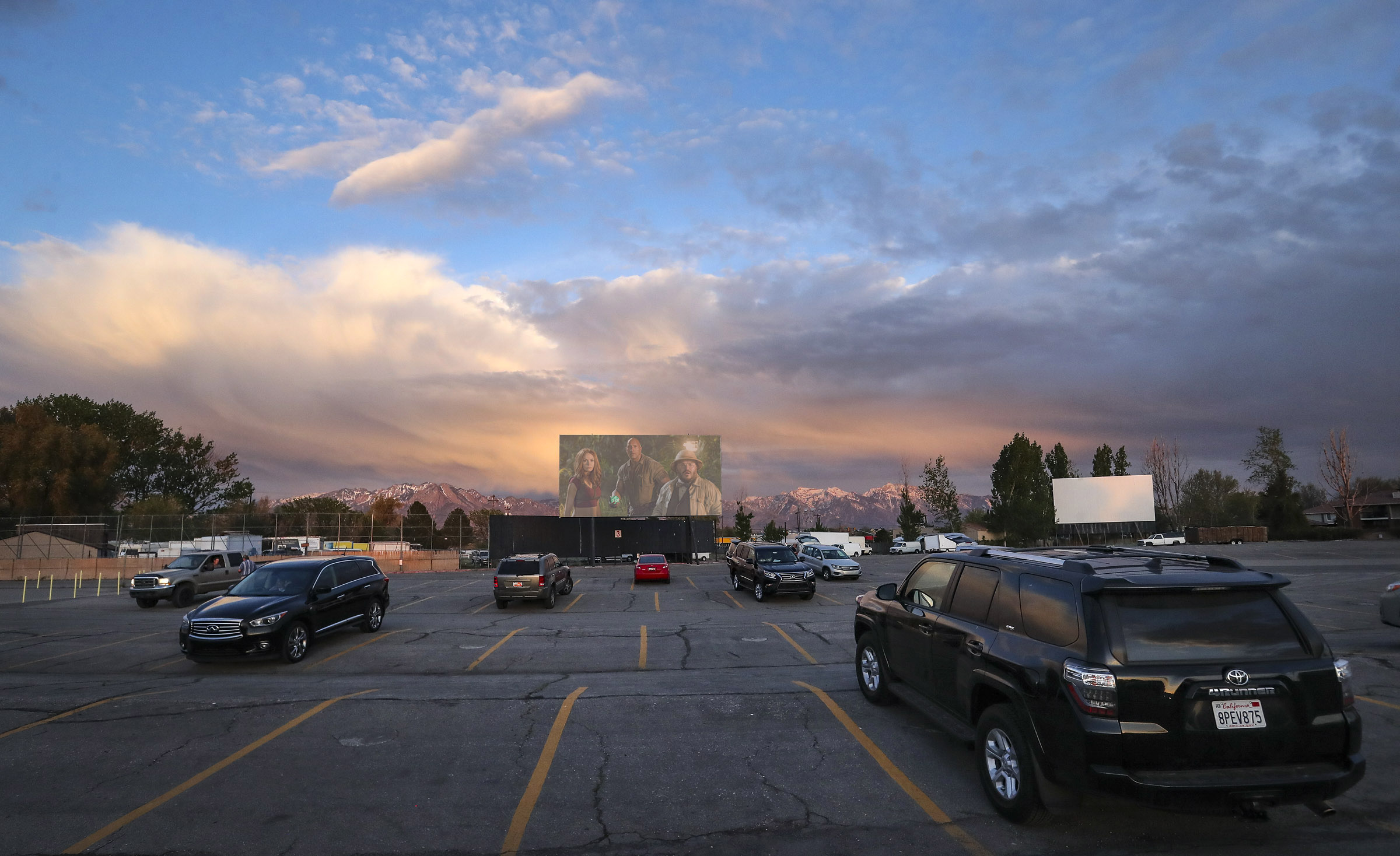Redwood Drive-in Movies
